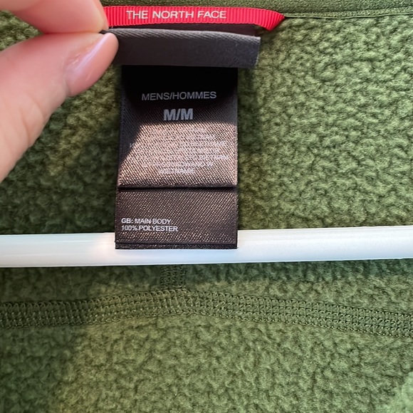 The north face, men’s pullover fleece - Picture 2 of 2